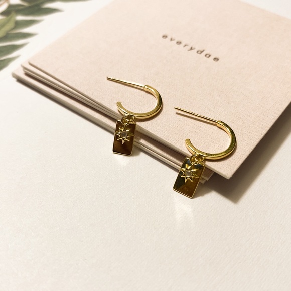 Star Pendant 18K Gold Plated Semi-Hoops - Picture 2 of 4